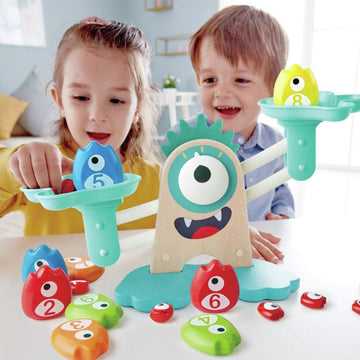 Báscula Matemática Monstruosa